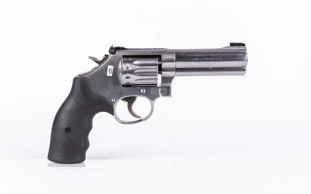 Smith & Wesson 617 .22LR [R44 – 6]