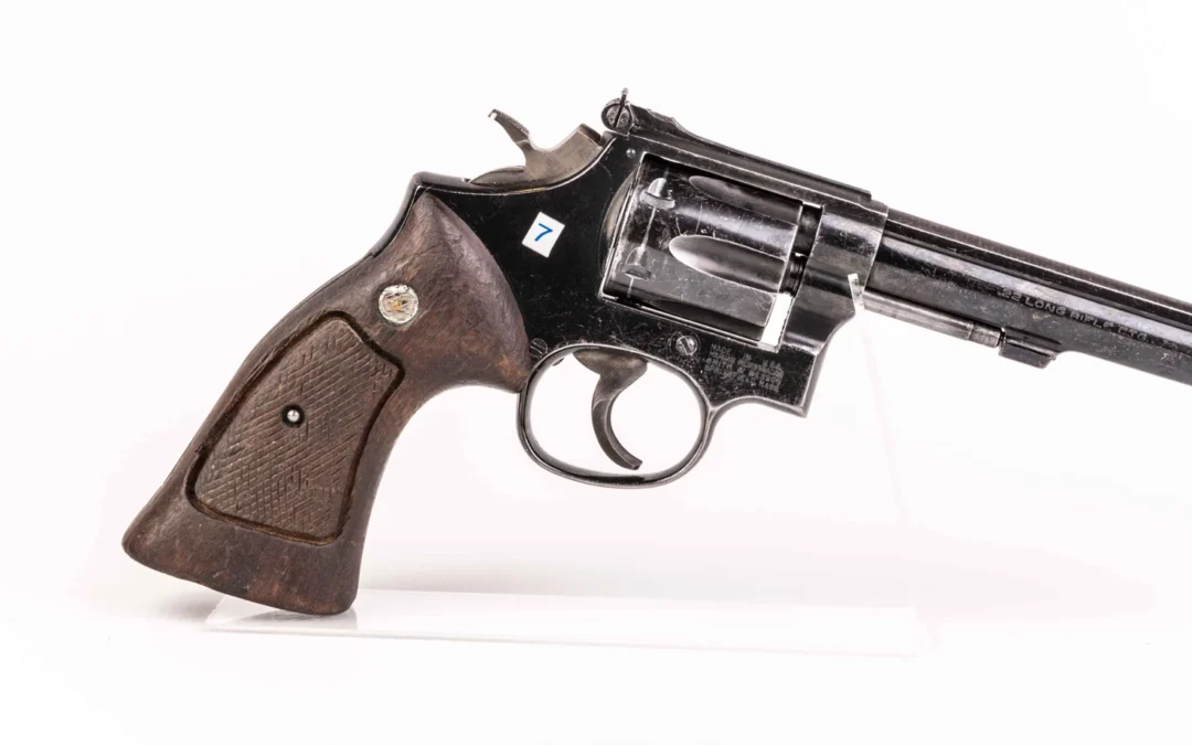 Smith & Wesson 17-6 [R42, R43 – 7, 9]