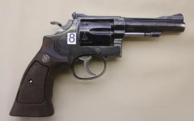 Smith & Wesson 17 4 [8]